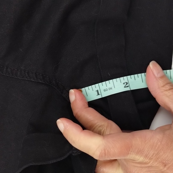 H&M Black Shorts Size 6 - Picture 4 of 7